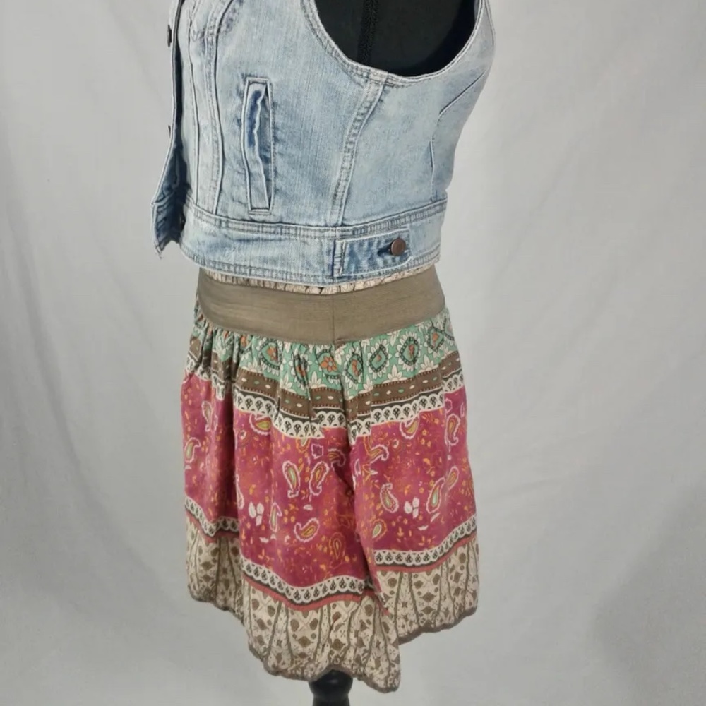 Gently Used/Loved Mudd Mini Mixed-Print Skirt